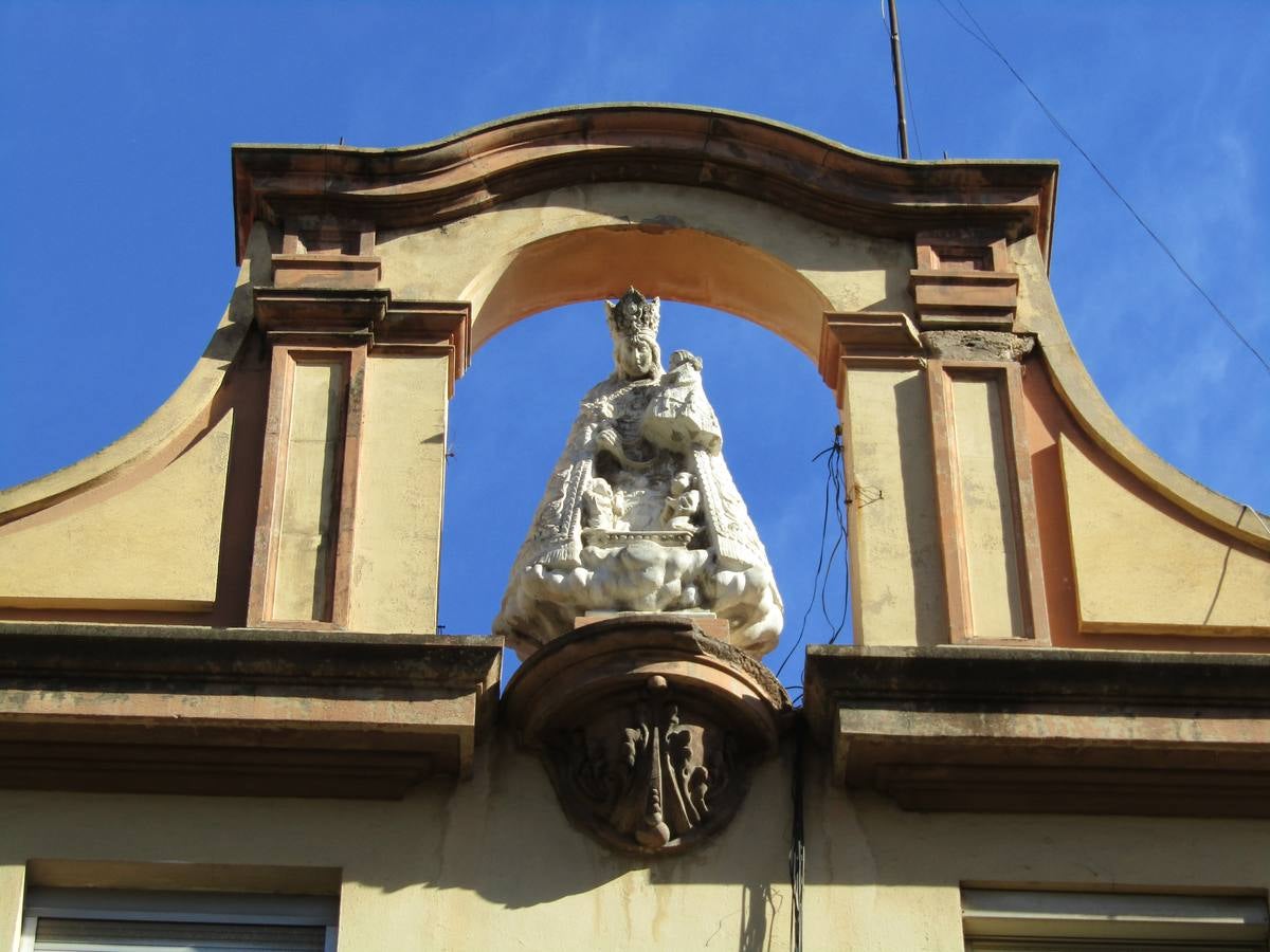 Virgen de los Desamparados en Gregorio Gea