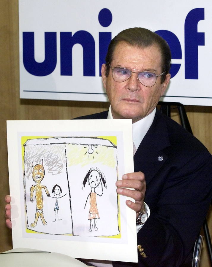 Muere Roger Moore, el mítico 007