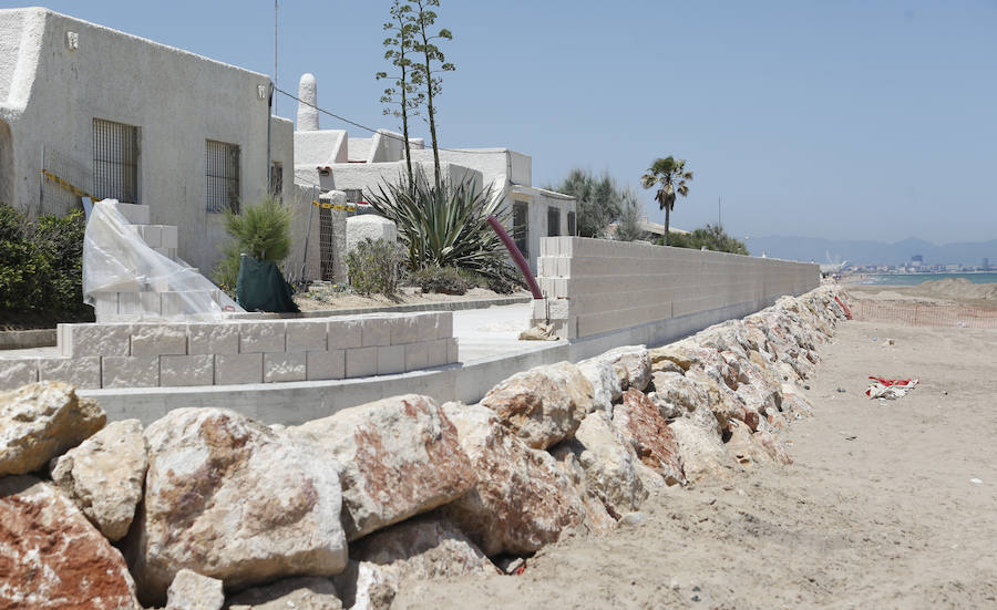 Fotos de la reconstrucción de la playa en la Casbah, El Saler