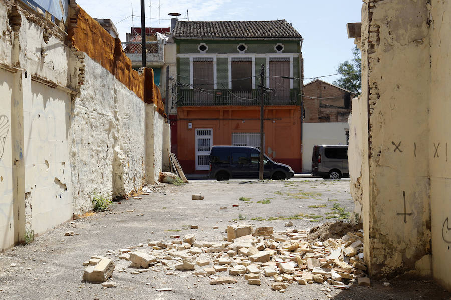 Fotos de chatarrerías ilegales en el Cabanyal de Valencia