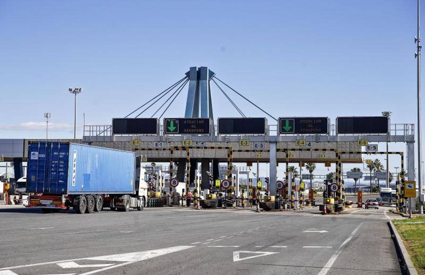 Fotos de la huelga de estibadores en el Puerto de Valencia