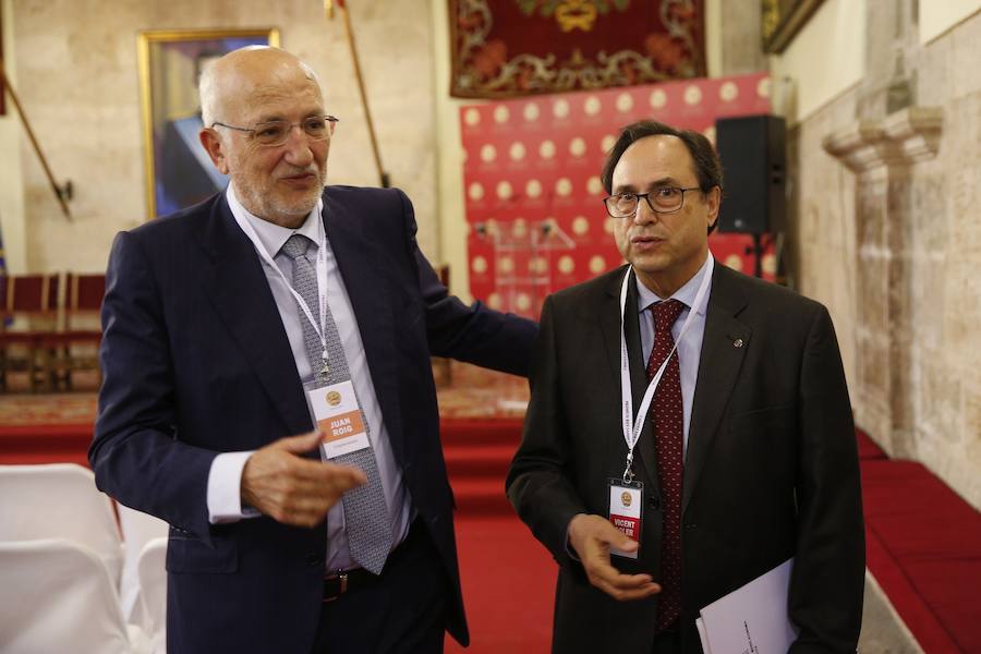 Las mujeres se imponen por primera vez en los Premios Jaume I