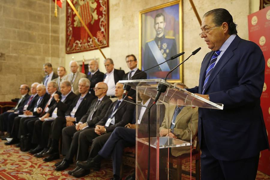 Las mujeres se imponen por primera vez en los Premios Jaume I