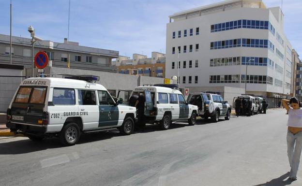 Imagen de archivo del cuartel de la Guardia Civil de Torrevieja.