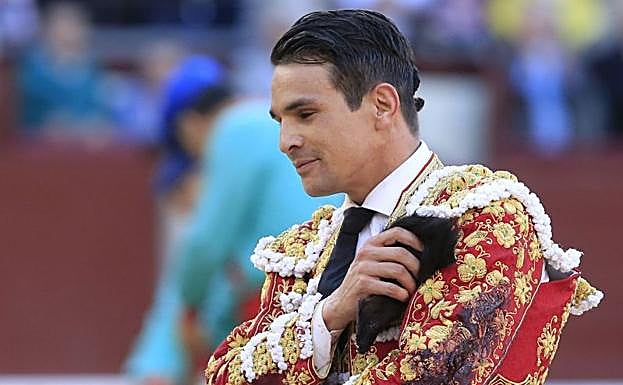 José María Manzanares será operado de urgencia por una lesión cervical