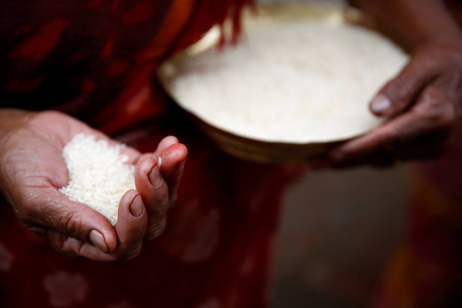 Los habitantes de Lalitpur conmemoran la victoria de su dios Buda contra los siete ejércitos del demonio Mara, encargado de tentar con el deseo del poder y el dominio a las personas.