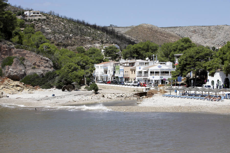 Las lluvias en Dénia superan los 79 litros y obligan a cerrar varios caminos