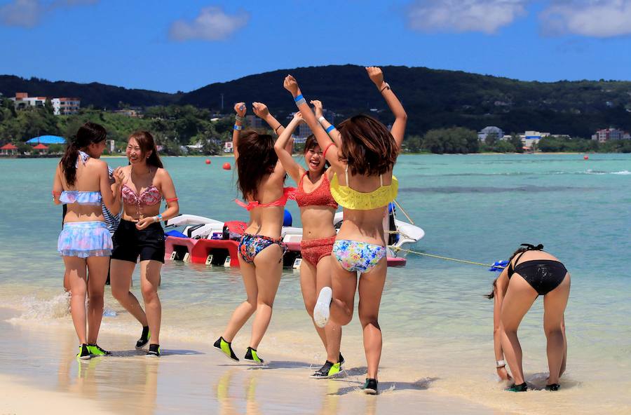 Fotos de la playa Tumon en la isla de Guam