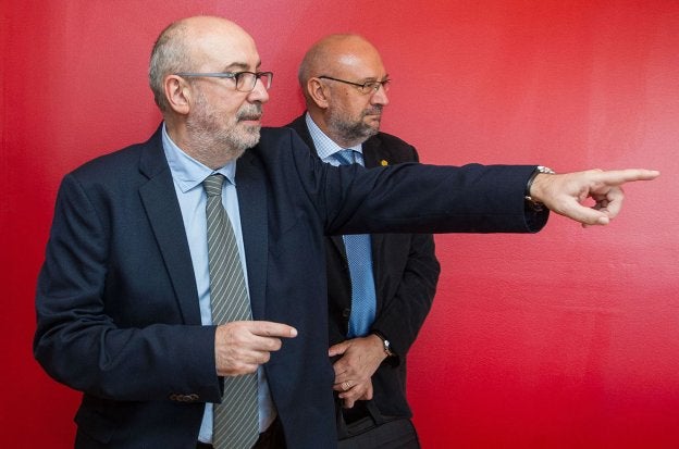 Manuel Alcaraz, conseller de Transparencia, junto a su homólogo aragonés. 