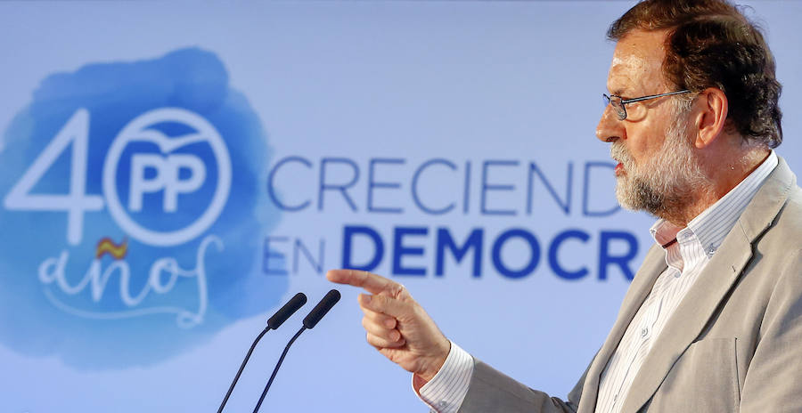 Fotos de Mariano Rajoy en la clausura la reunión interparlamentaria del PP en Alboraya