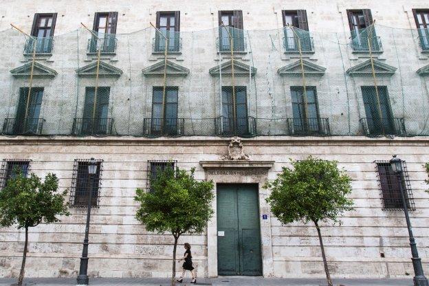 Fachada principal del edificio que fue sede de la Delegación de Gobierno. 