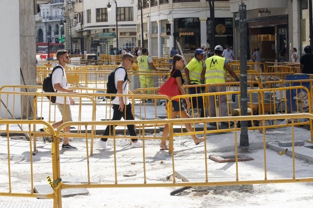 Los trabajos entre las calles San Vicente y Periodista Azzati. 