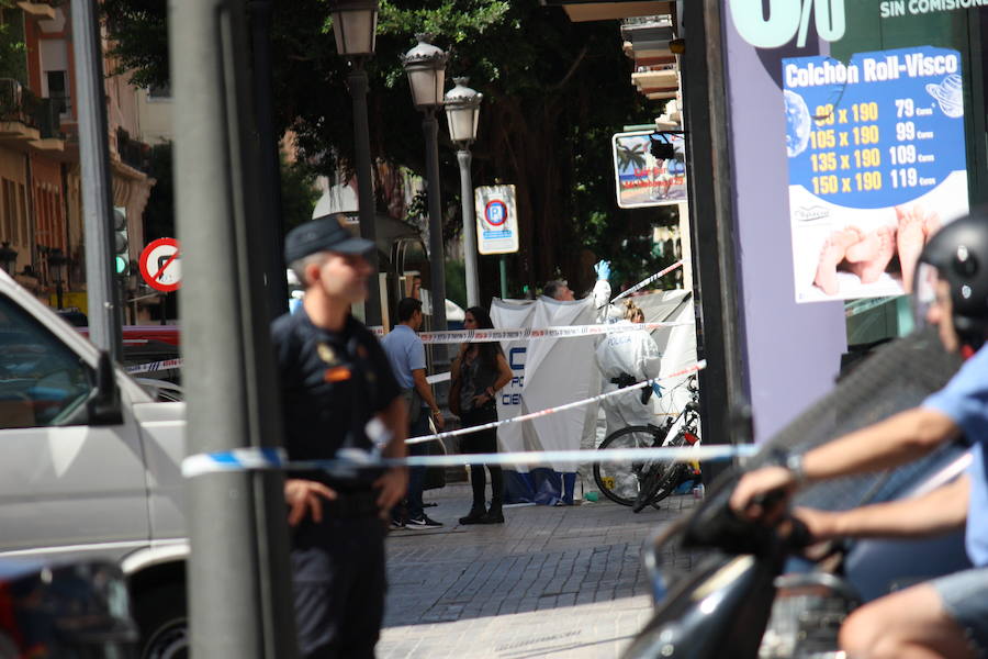 Los hechos están relacionados con el hallazgo de un cadáver en una maleta este madrugada