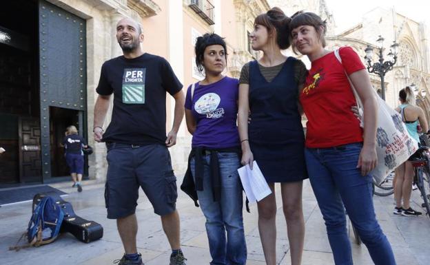 Acto de la Cup en Plaza de la Virgen. 