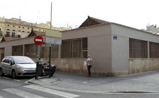 Tomás diseñará el mercado del Grao tras ganar por diez décimas