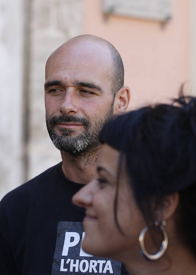 Fotos del acto de la CUP en la Plaza de la Virgen