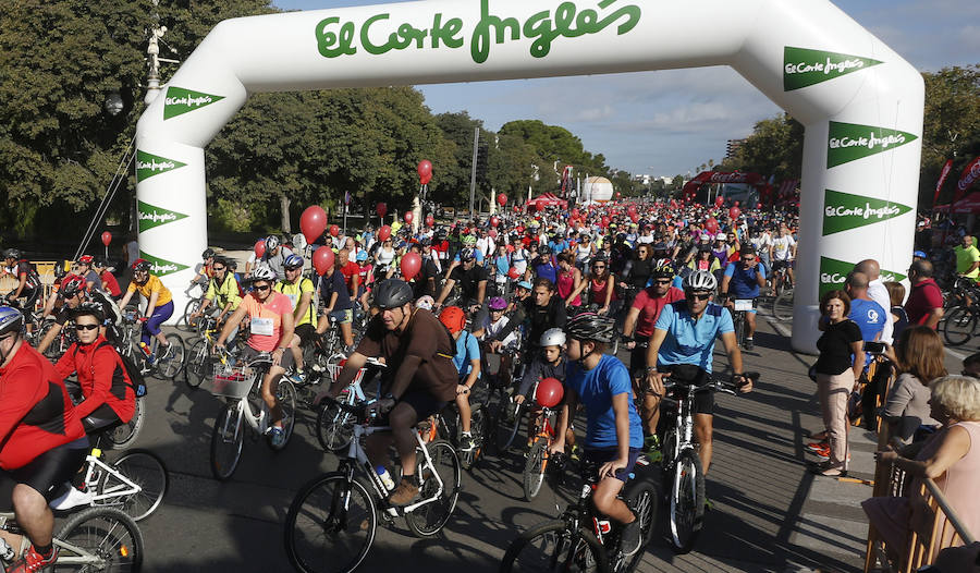 Fotos del día de la bicicleta en Valencia