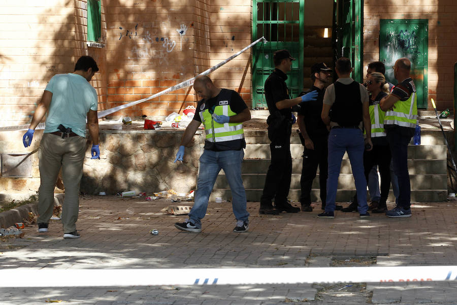 Hay tres heridos y la Policía Nacional ha detenido a cinco individuos implicados en la reyerta con armas de fuego y cuchillos