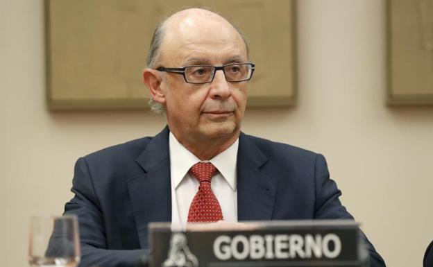 Cristóbal Montoro, ministro de Hacienda.