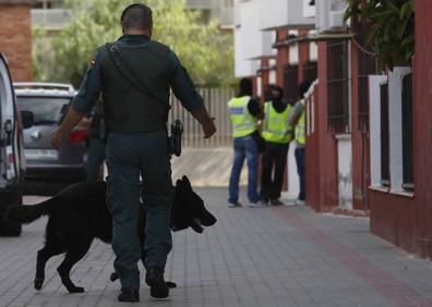 Imagen secundaria 1 - Tensión entre los vecinos de Vinaròs: «¿Sacamos a los niños del colegio?»