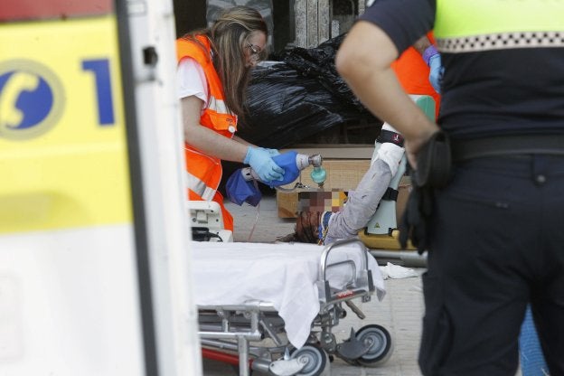 Sanitarios exigen mayor protección tras el acuchillamiento de l'Eliana