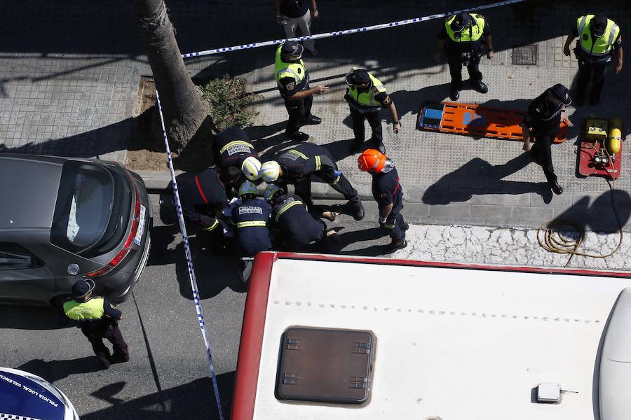 La mujer de 68 años cruzaba un paso de peatones cuando fue arrollada por el autobús.