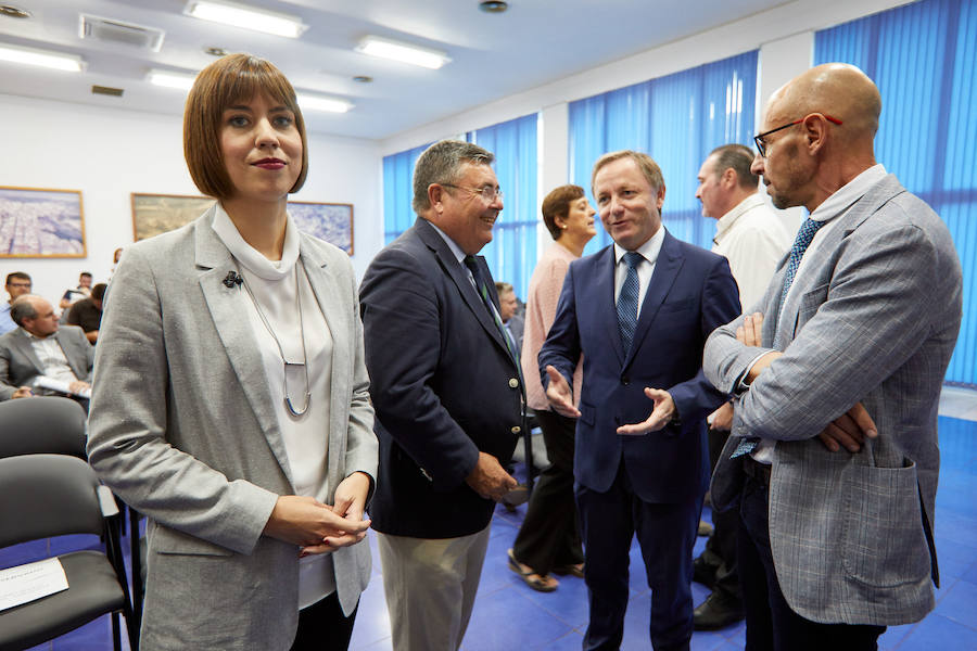 Fotos de la mesa de expertos: encuentros LP-Sabadell celebrada en Gandia