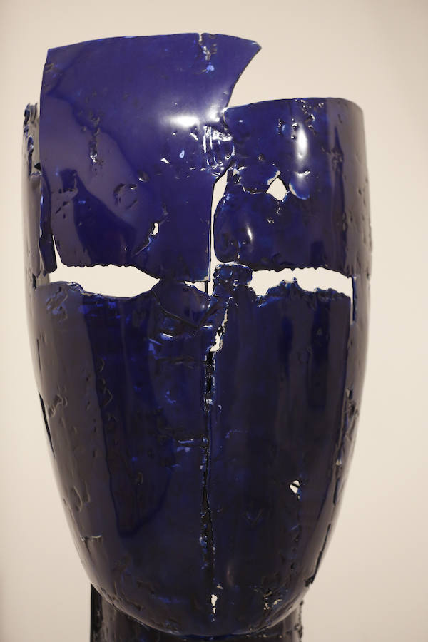 La muestra 'Valdés. Una visión personal' reúne 150 obras, algunas inéditas, desde los años 80 hasta la actualidad, que incluyen piezas inspiradas en Matisse, Picasso y Velázquez.