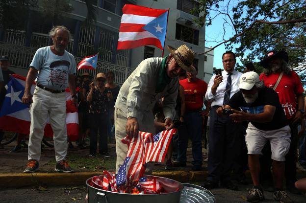 Aunque hace tiempo que en Puerto
Rico hay quien aboga por romper lazos
con EE UU, la actitud de Trump ha
encendido los ánimos de quienes
reclaman la independencia. 