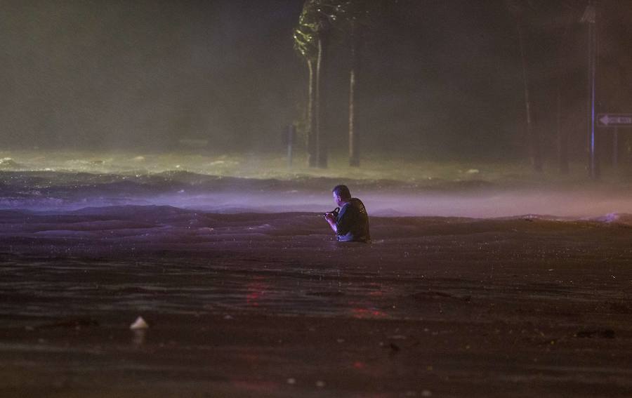 La tormenta tropical Nate a su paso por Gulf Coast en Biloxi, Mississippi.