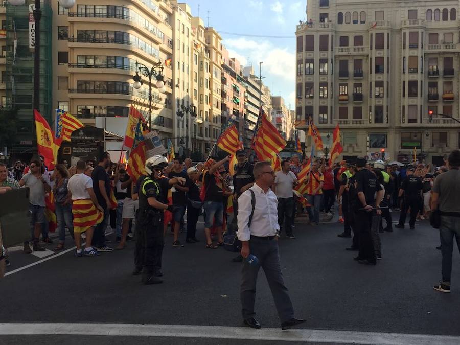 Fotos de la manifestación convocada por la comisión 9 d&#039;Octubre