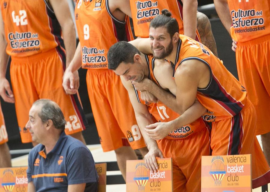 Fotos del Valencia Basket antes de comenzar la J1 de la Euroliga