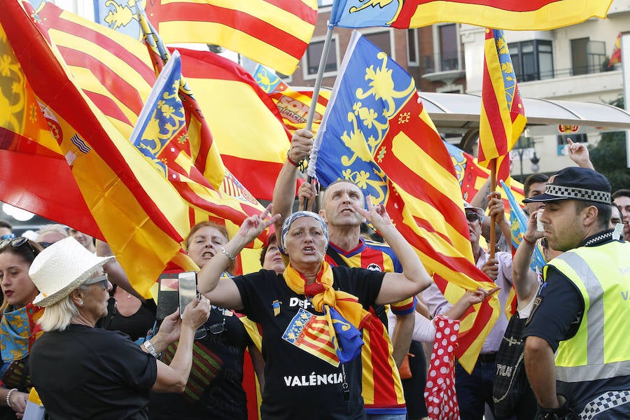 Fotos de las agresiones durante la manifestación del 9 d&#039;Octubre