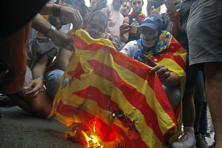 Fotos de las agresiones durante la manifestación del 9 d&#039;Octubre