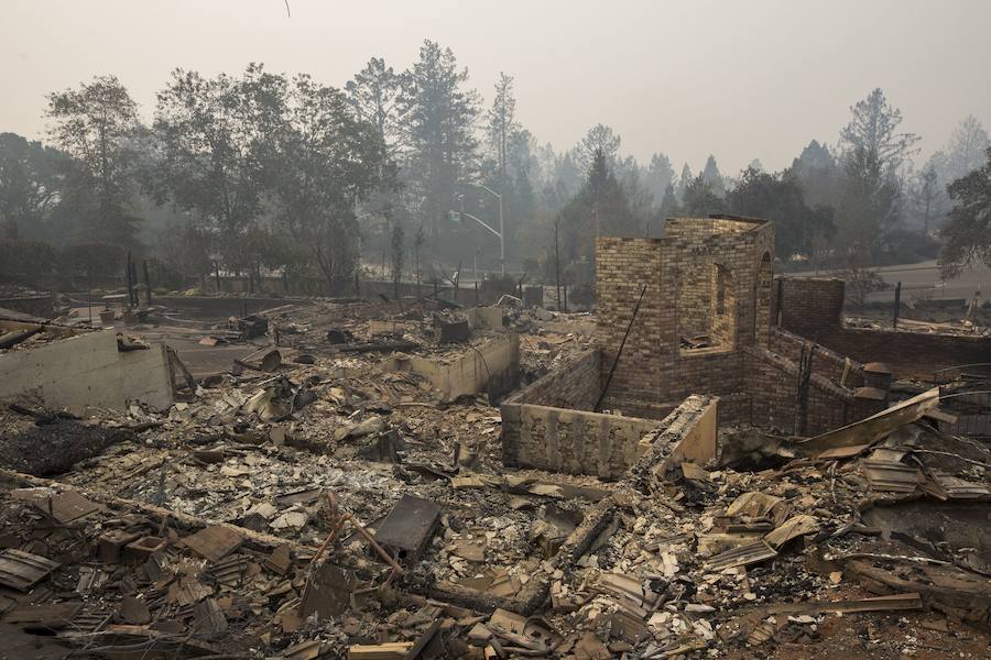 Fotos de la devastación ocurrida en California tras los diferentes incendios que han provocado una pérdida de 46.500 hectáreas.