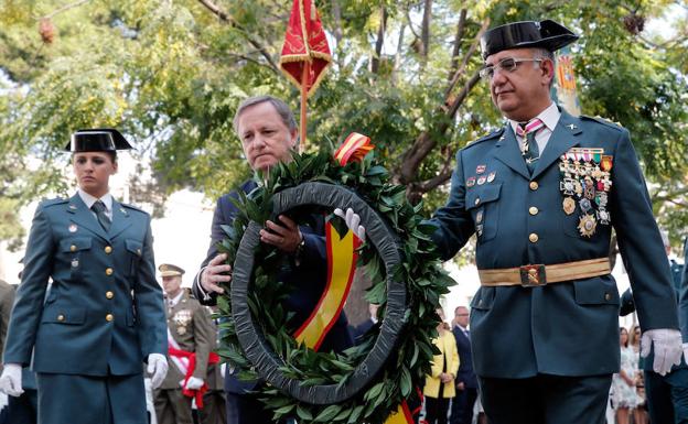 Homenaje a la Guardia Civil en Valencia en plena crisis por el desafío catalán