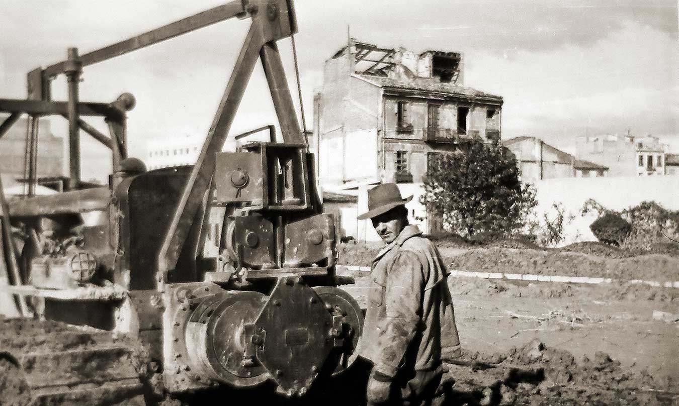 Fotos de la actuación militar en Valencia tras la riada de 1957