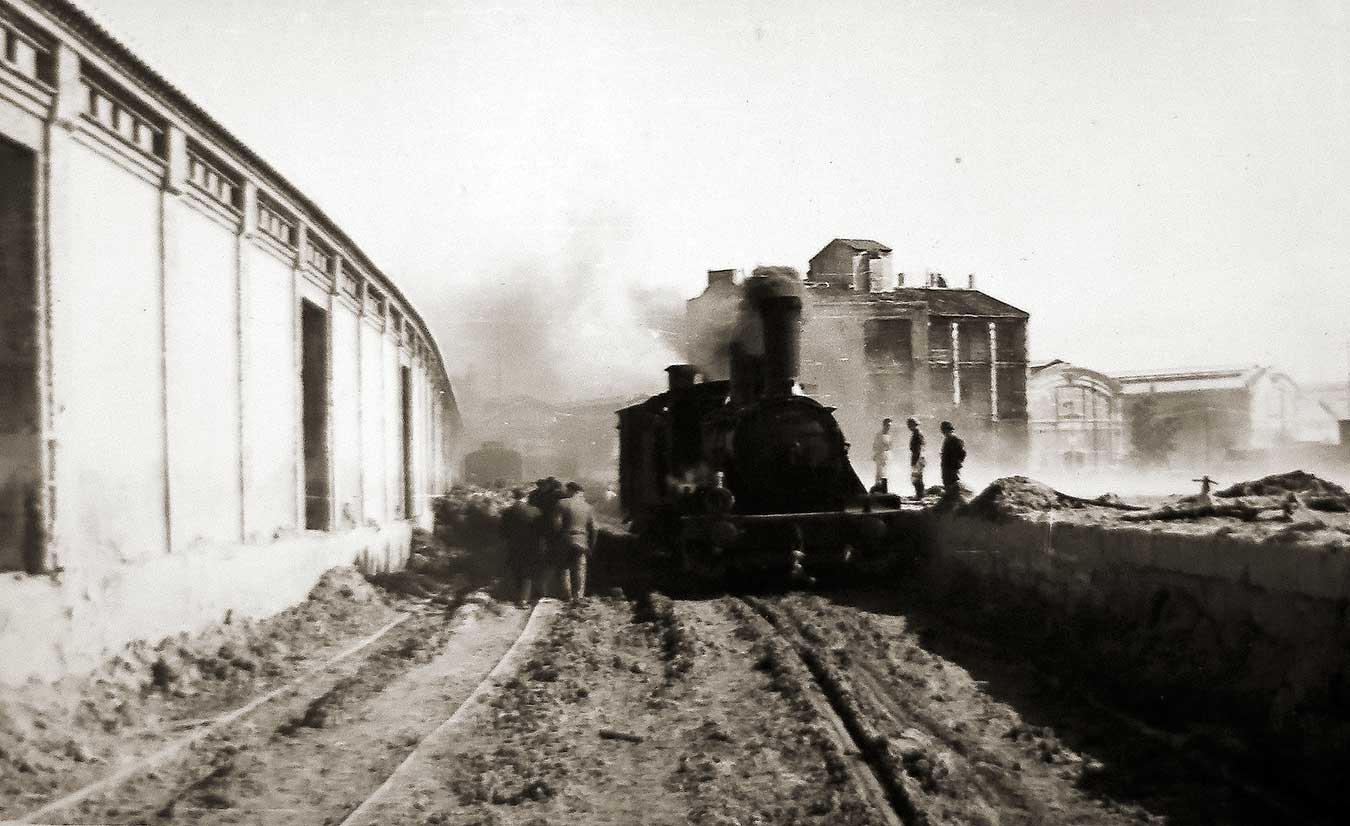 Fotos de la actuación militar en Valencia tras la riada de 1957