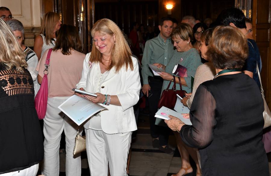 Fotos de la gala contra el cáncer en el Ateneo de Valencia