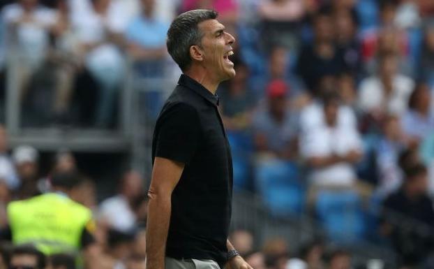 Juan Ramón López Muñiz, durante un encuentro con el Levante UD.