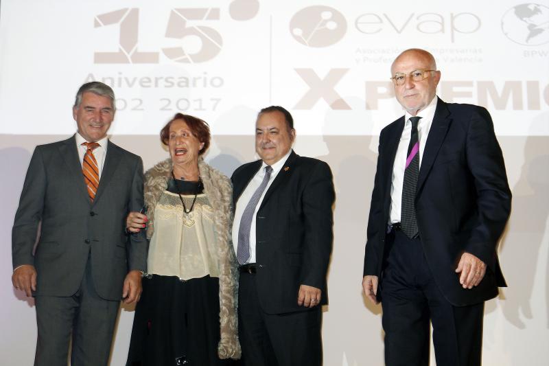 La asociación distingue a Adela Cortina, María Blasco y Nuria Oliver