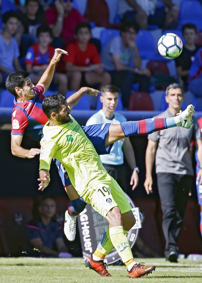 Estas son las imágenes del encuentro entre el Levante UD y el Getafe en el Ciutat de València, correspondiente a la novena jornada de Liga