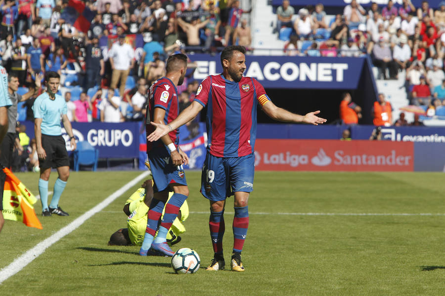 Estas son las imágenes del encuentro entre el Levante UD y el Getafe en el Ciutat de València, correspondiente a la novena jornada de Liga