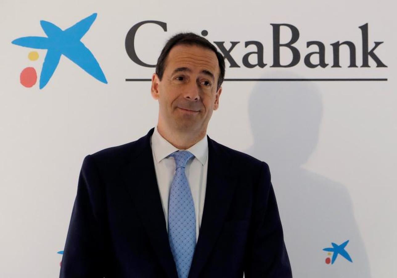 Fotos de la presentación de resultados de Caixabank en Valencia