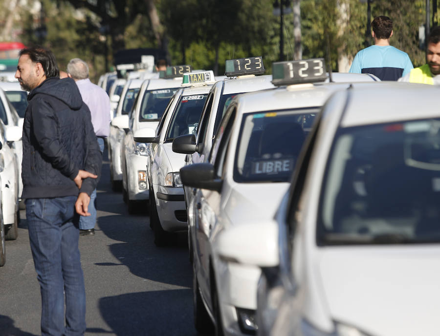 Manifestación de taxistas en Valencia