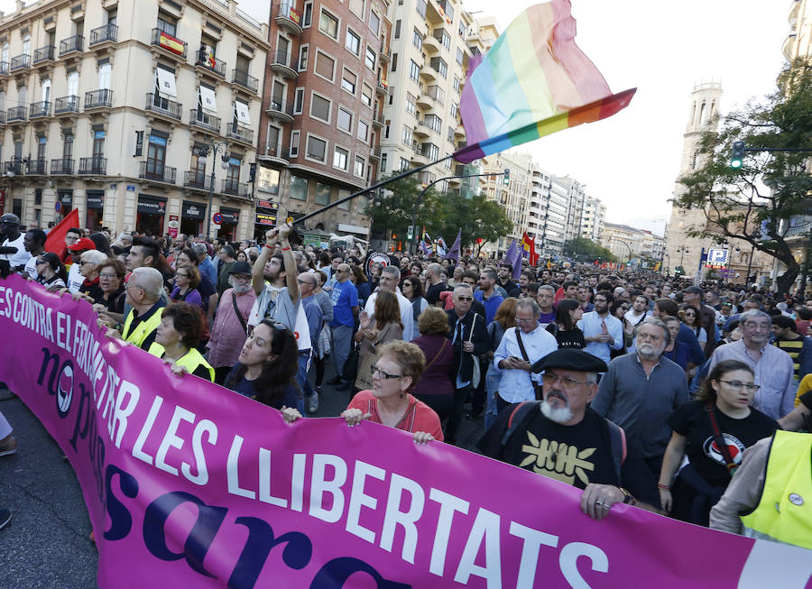 200 entidades convocan una marcha contra las agresiones que se produjeron en la marcha del 9 d'Octubre