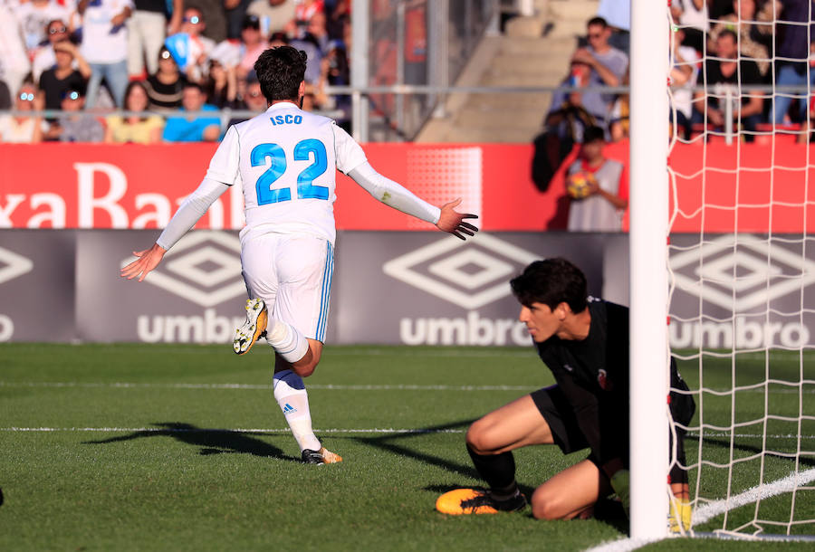 El Real Madrid visita Montilivi por primera vez en su historia ante un Girona que quiere hacerse fuerte en casa. Los blancos, quieren continuar con su buena racha a domicilio, y no perder la pista al Barcelona.