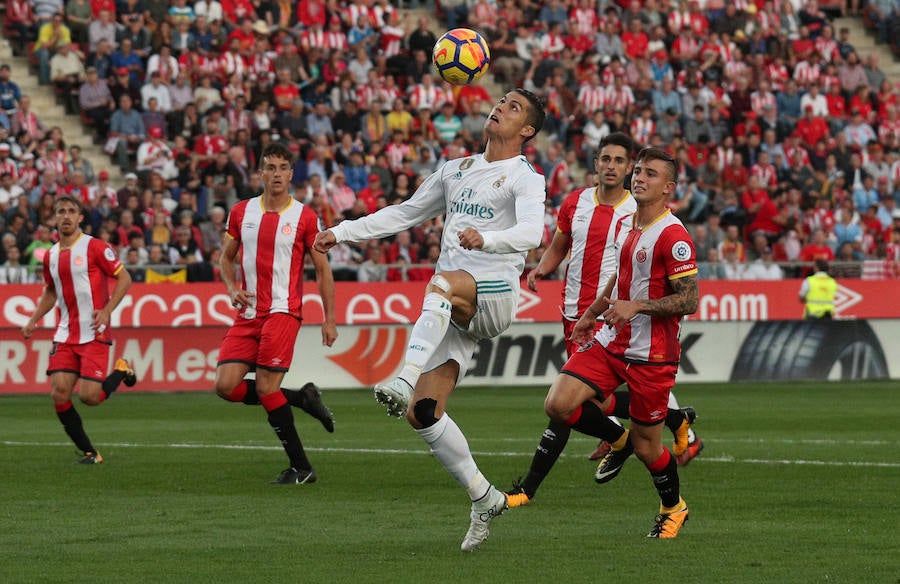 El Real Madrid visita Montilivi por primera vez en su historia ante un Girona que quiere hacerse fuerte en casa. Los blancos, quieren continuar con su buena racha a domicilio, en un duelo marcado por la tensión política.