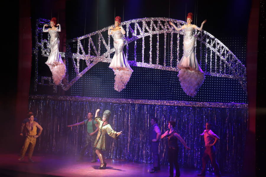 El musical 'Priscilla, Reina del Desierto', en la Rambleta.