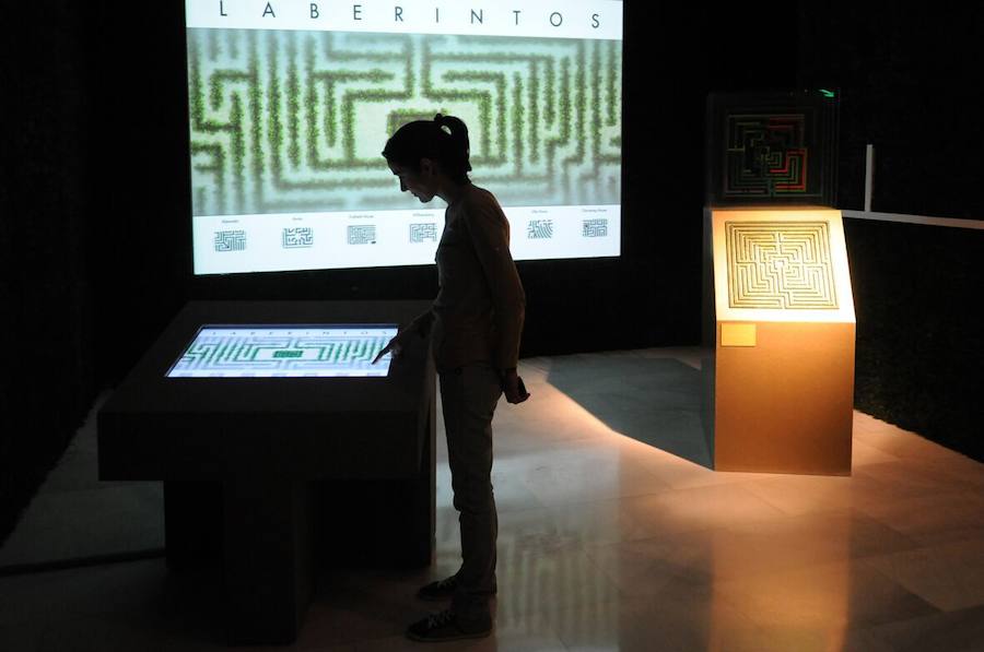 Exposición 'Por laberintos' en 2011